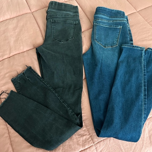 Old Navy Rockstar Super Skinny Jeggings (set of 2) - Picture 4 of 7